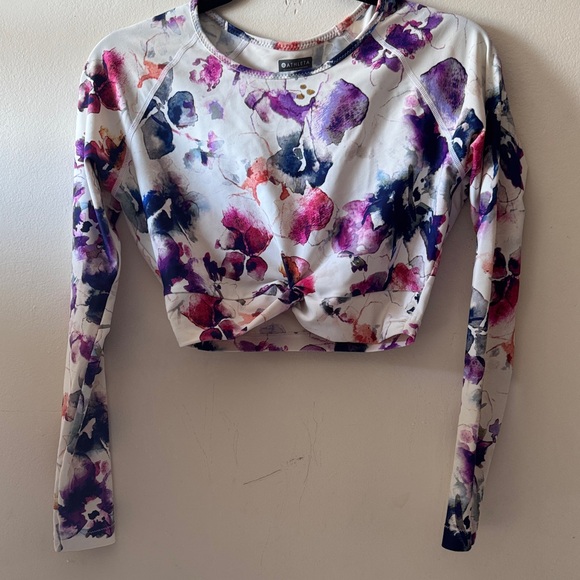 Athleta Tops - Athleta Watercolor Floral Crop Rash Guard Long Sleeve Twist Waist Size Medium